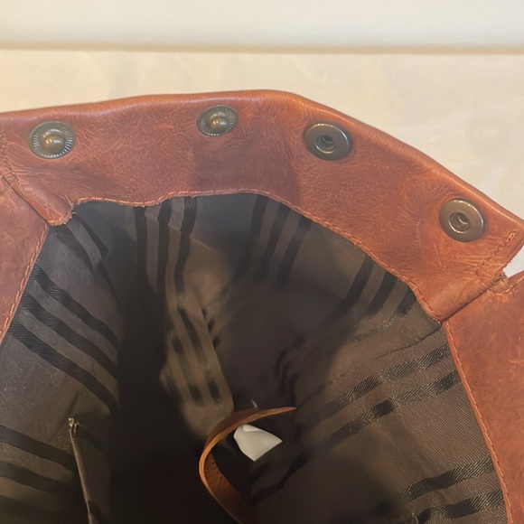 Fry handbag gently used - Picture 12 of 16